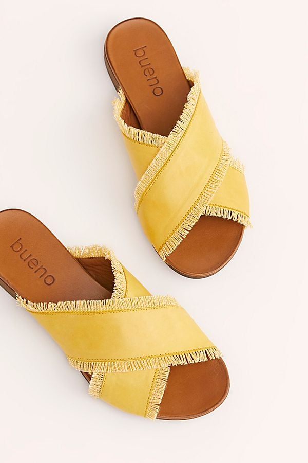 bueno shore thing slide sandal