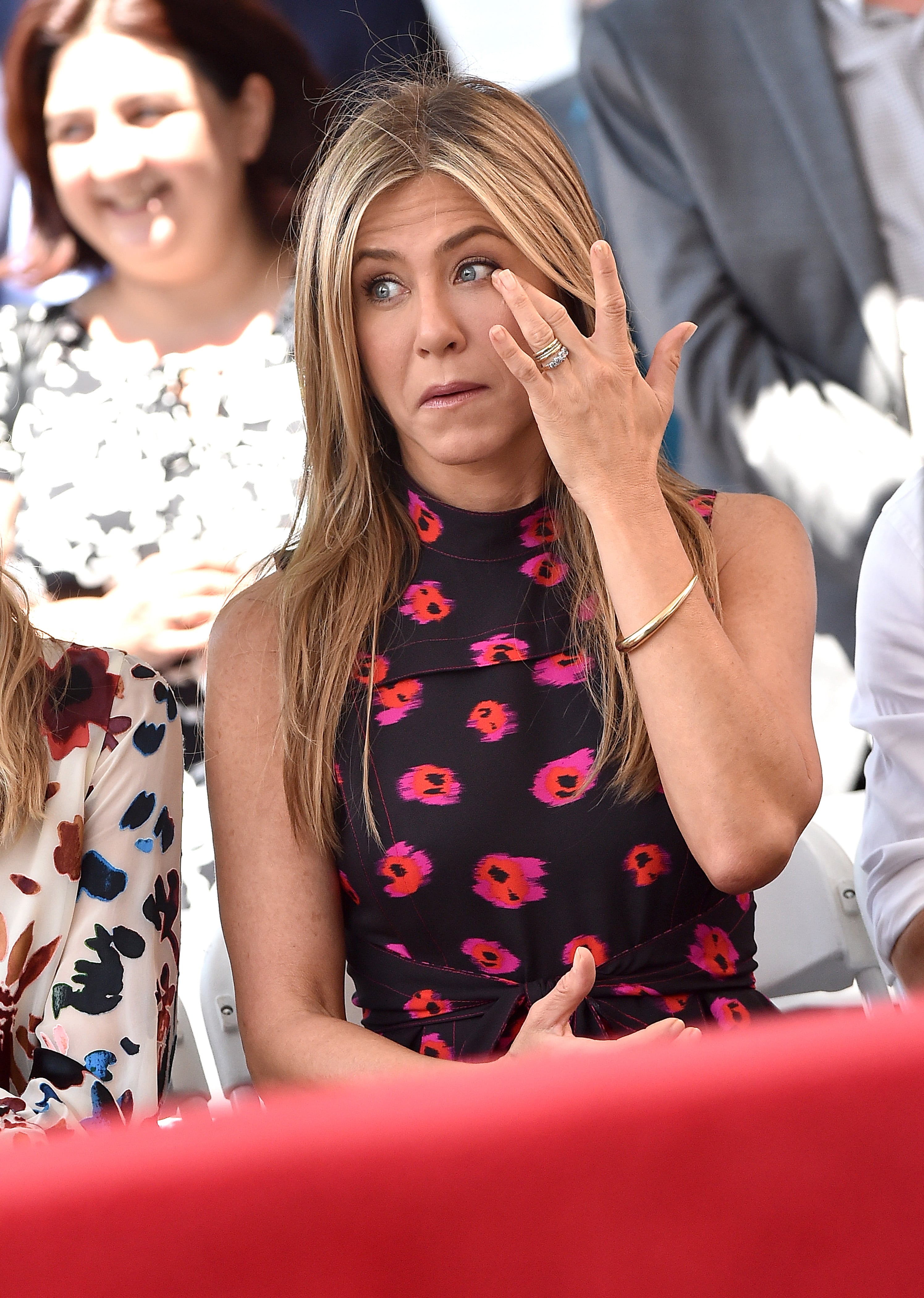 Jennifer Aniston s Wedding Band POPSUGAR Fashion