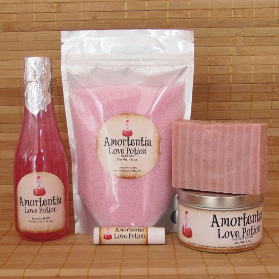 Amortenia Love Potion Gift Set