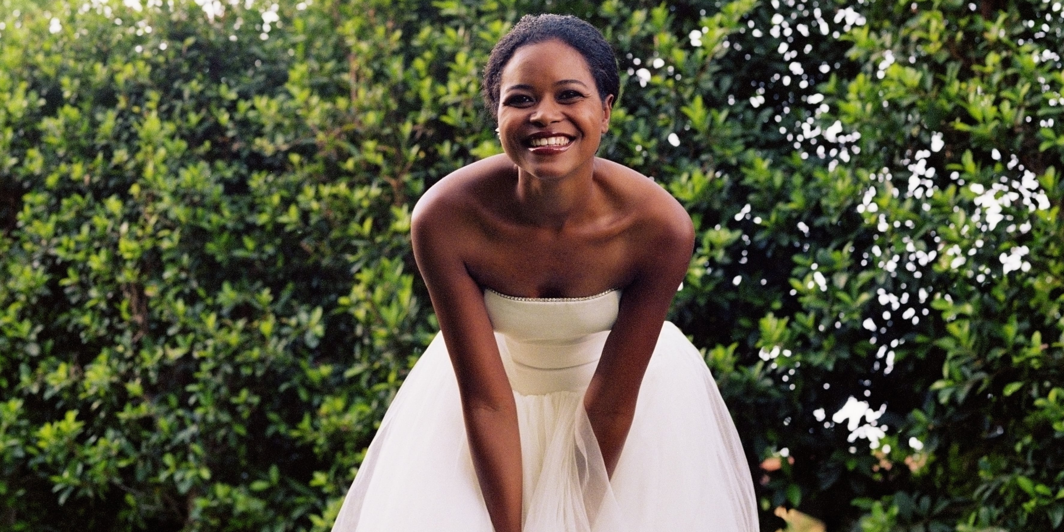 29 Photos to Take of Your Wedding Dress From All Angles | PS Fashion