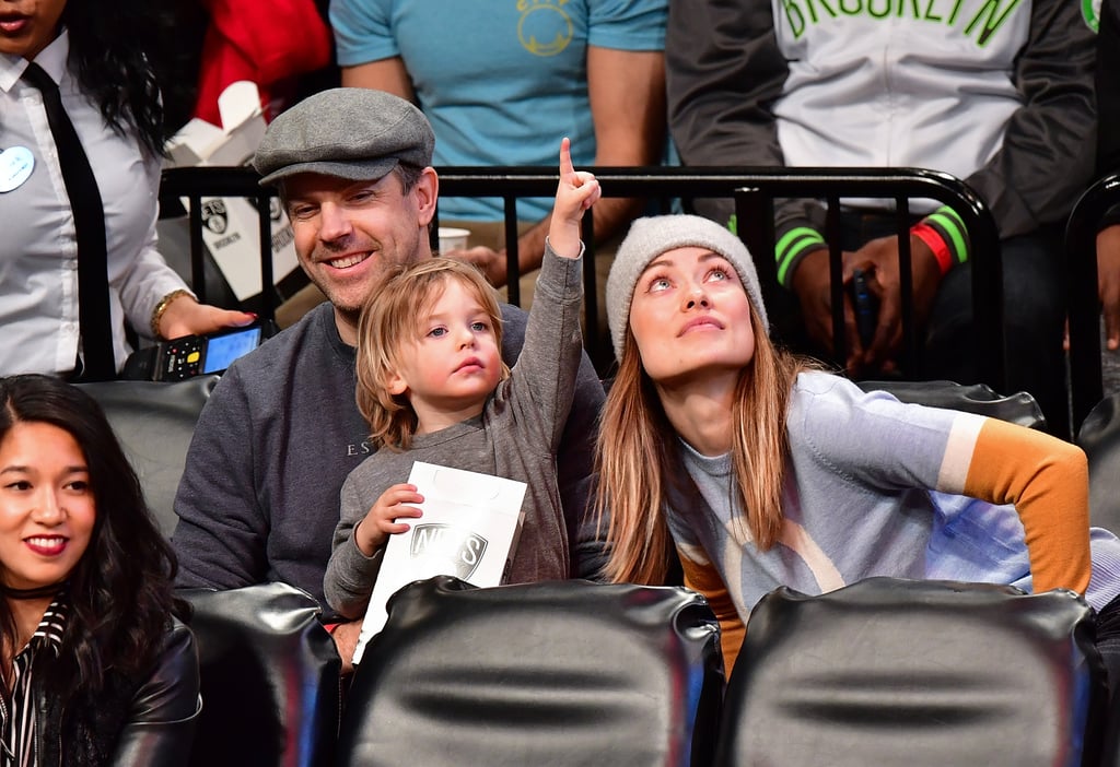Olivia Wilde and Her Family at Brooklyn Nets Game Dec. 2016 | POPSUGAR