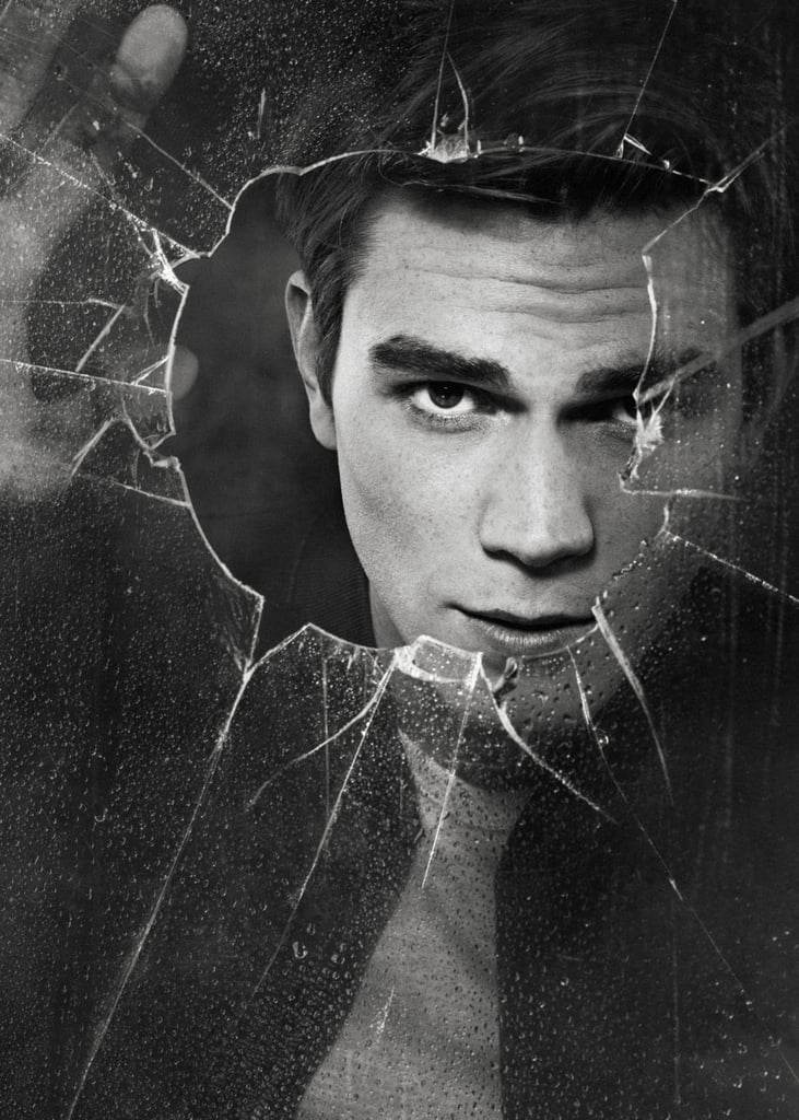 KJ Apa Hot Pictures