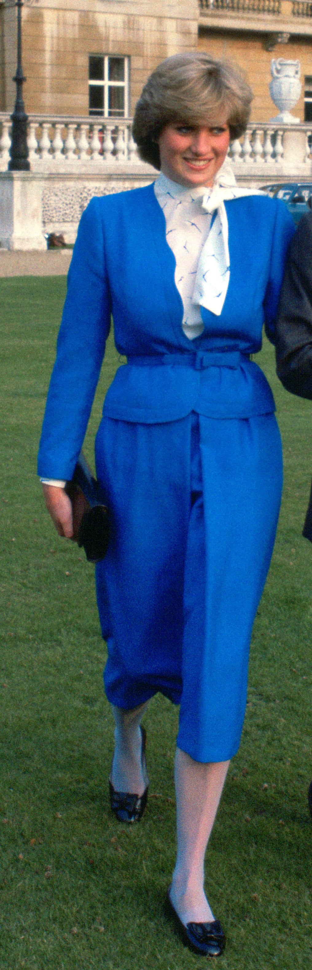 Princess Diana S Engagement Dress Popsugar Fashion