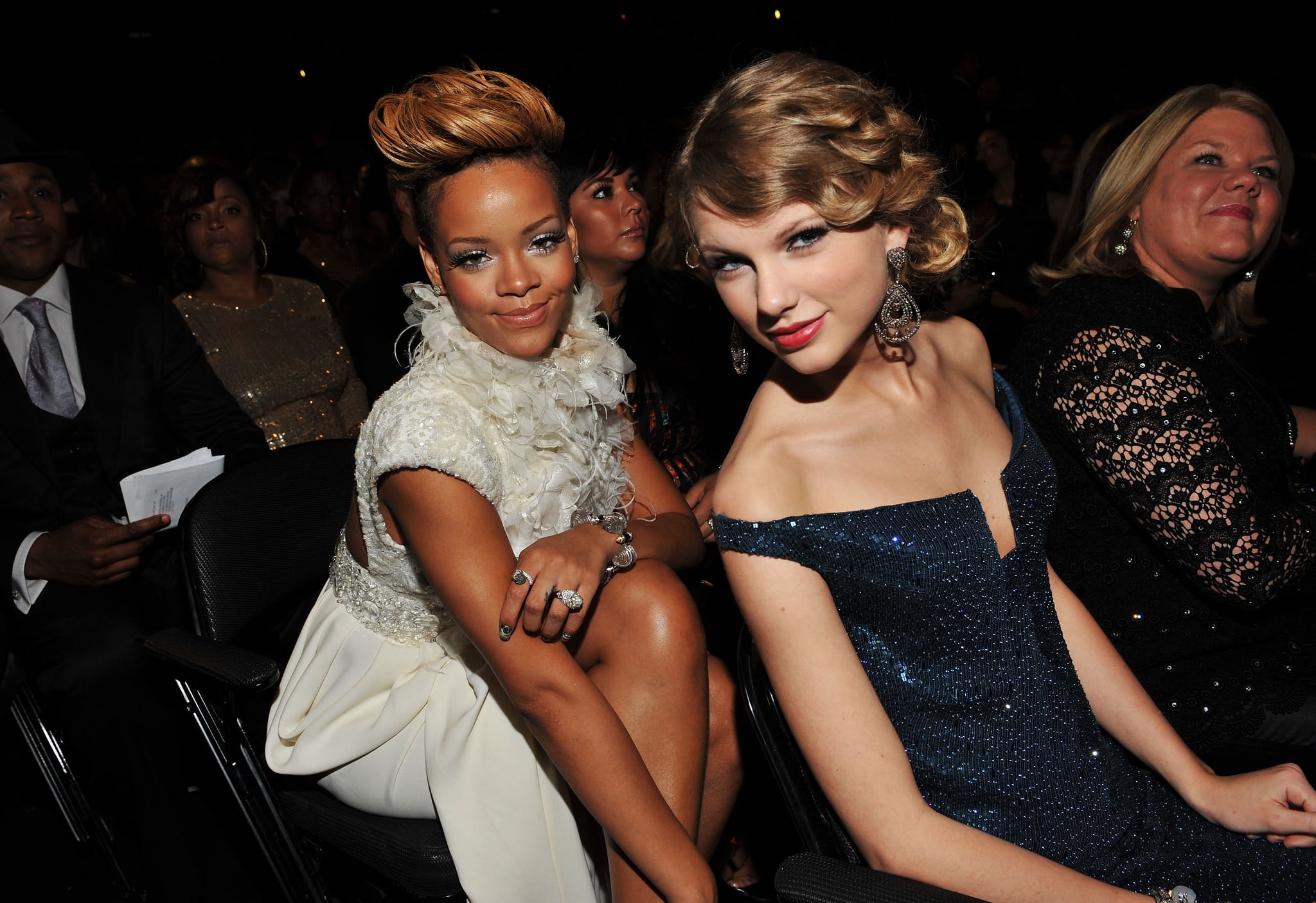 Rihanna Won T Go On Stage With Taylor Swift Popsugar Celebrity