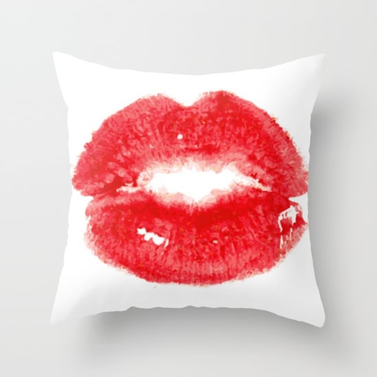 kissy pillow