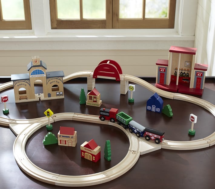 For 5-Year-Olds: Wooden Play City Train Track Set