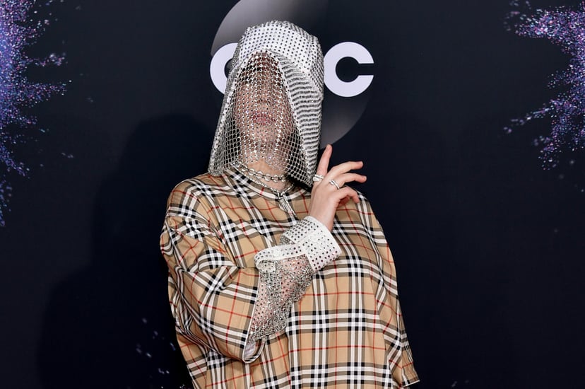 Billie Eilish s Burberry Chain Mask at the AMAs 2019 POPSUGAR