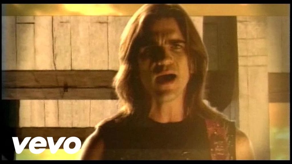 "Nada Valgo Sin Tu Amor" by Juanes