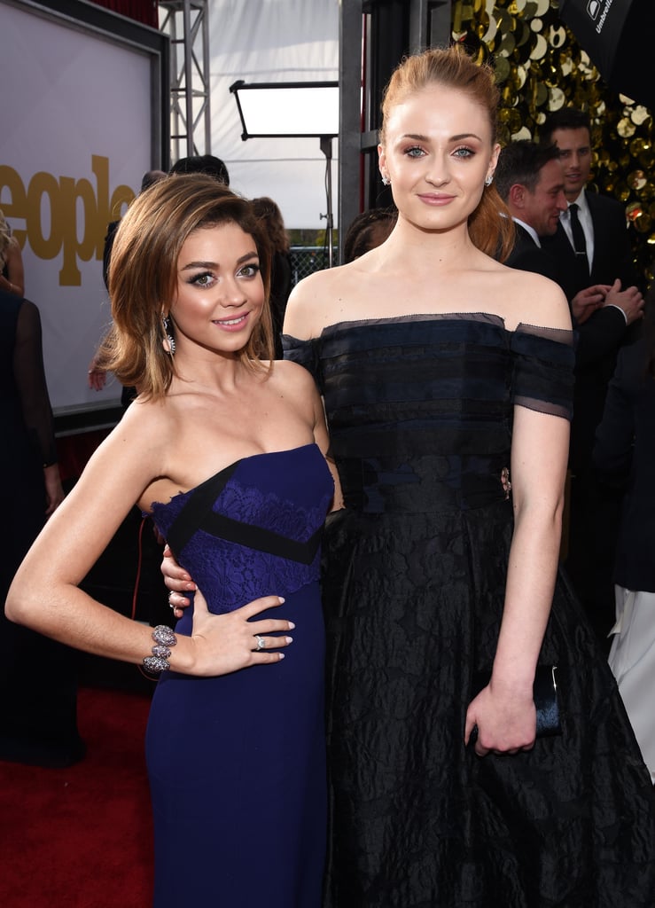 Sarah Hyland from Modern Family and Sophie Turner from Game of Thrones posed for a photo together.