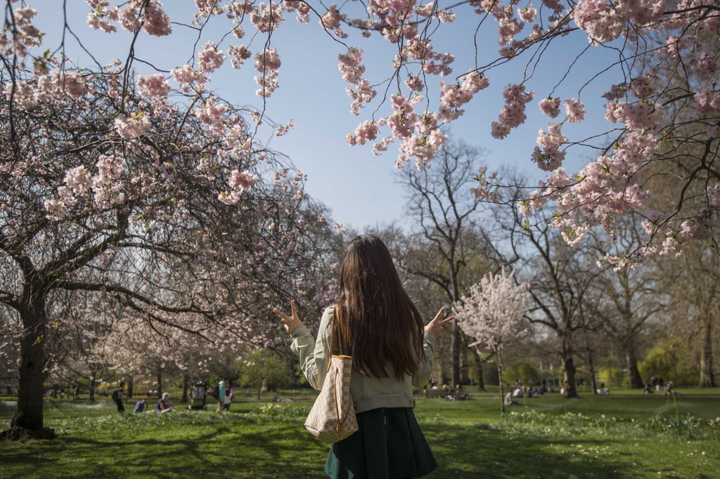 Pictures of England's Bank Holiday April 2015