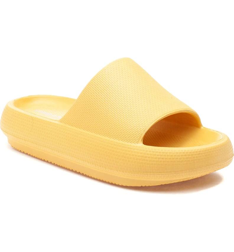 For Easy Wearing: Urban Sport Squeezy Slide Sandal