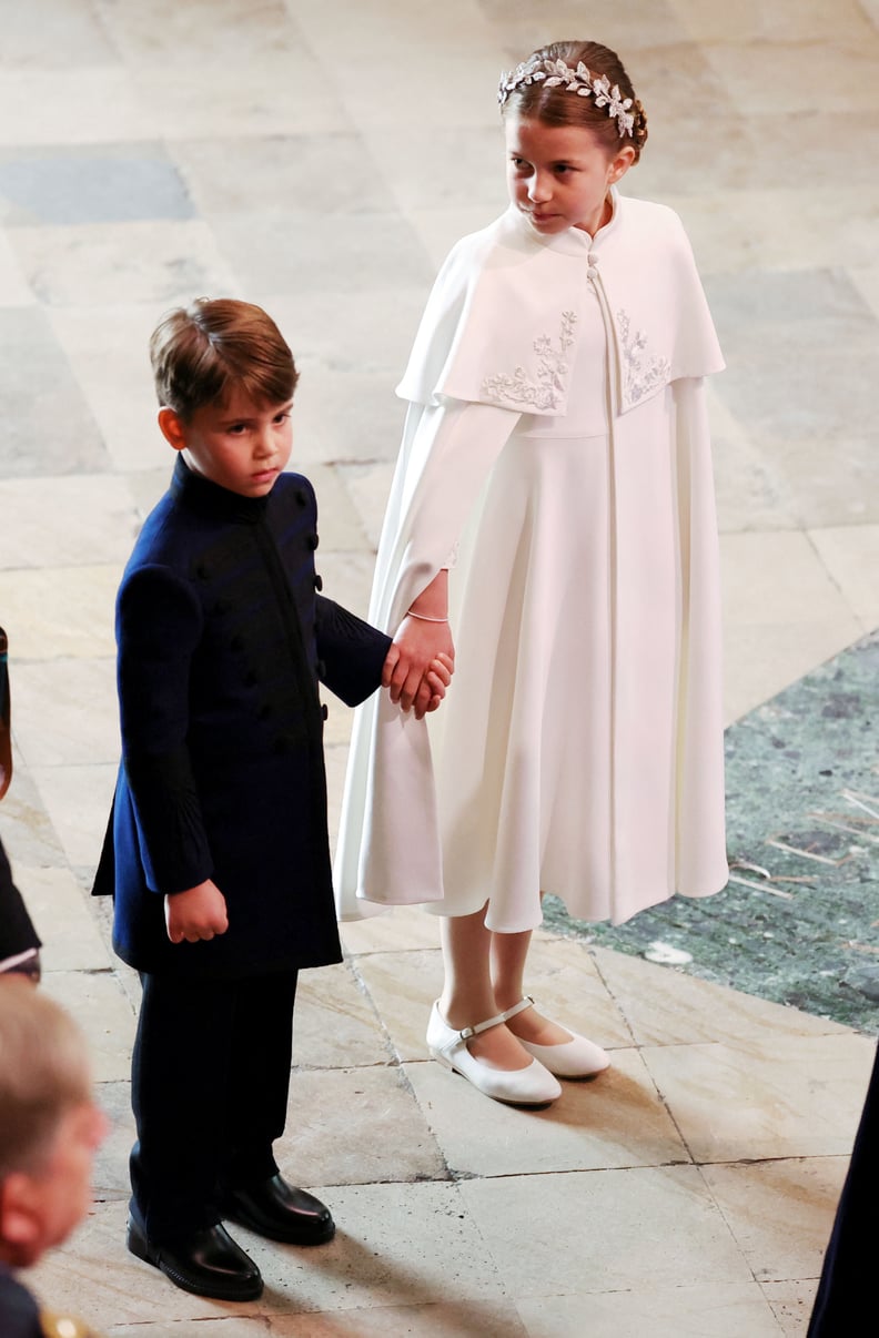 夏洛特和路易王子的公主加冕礼服