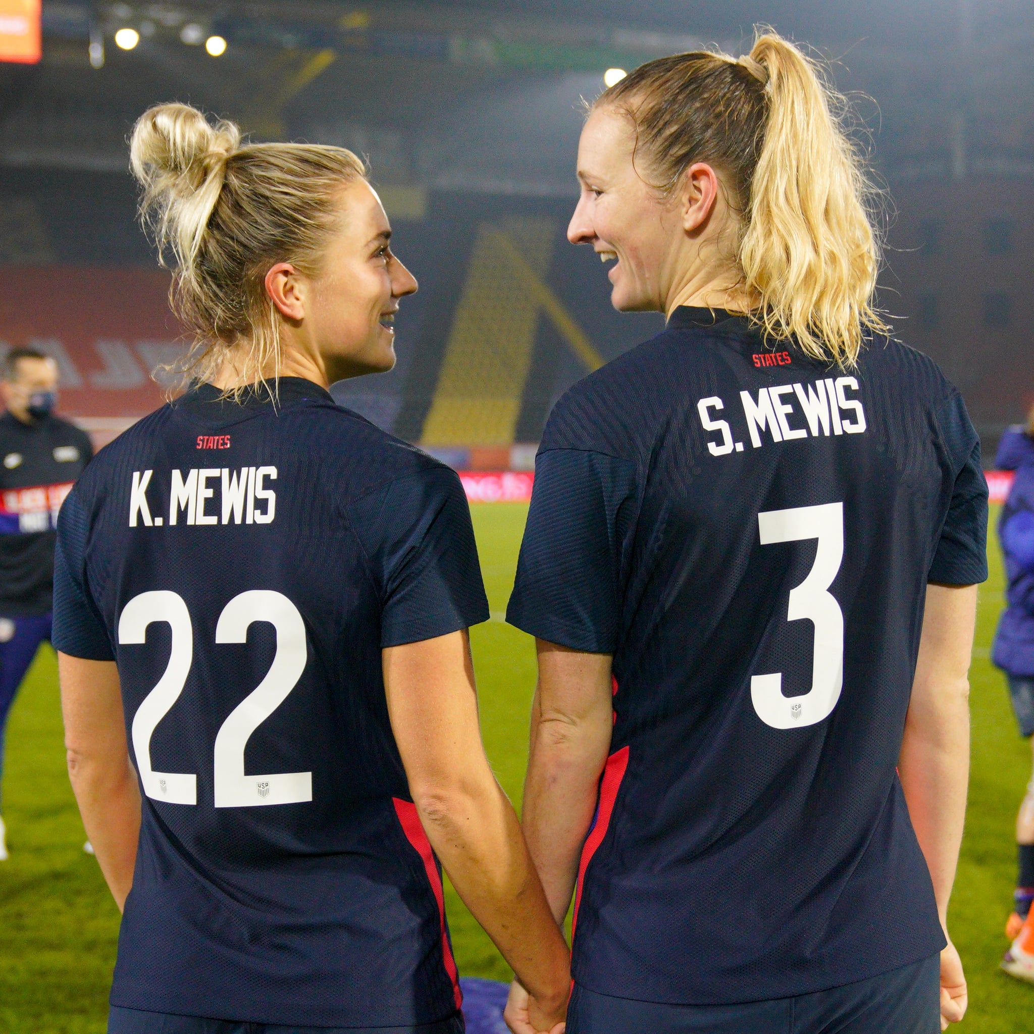 Kristie Mewis plays a statement game for the USWNT as the clock