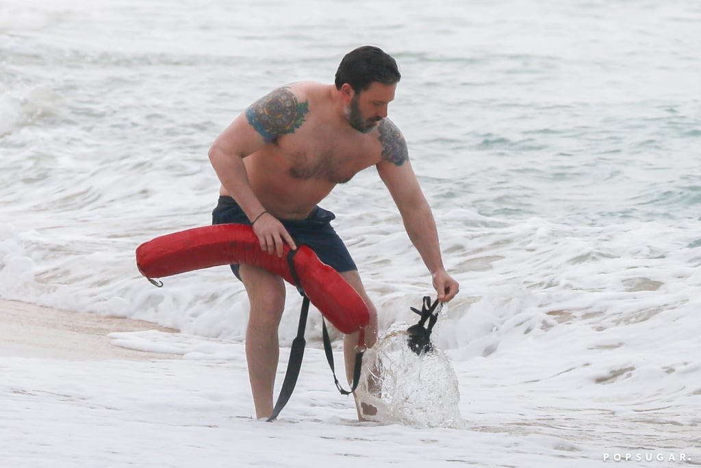 Charlie Hunnam and Ben Affleck Shirtless in Hawaii Pictures. 