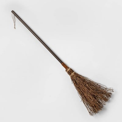 Spritz's Harvest Broom Decor
