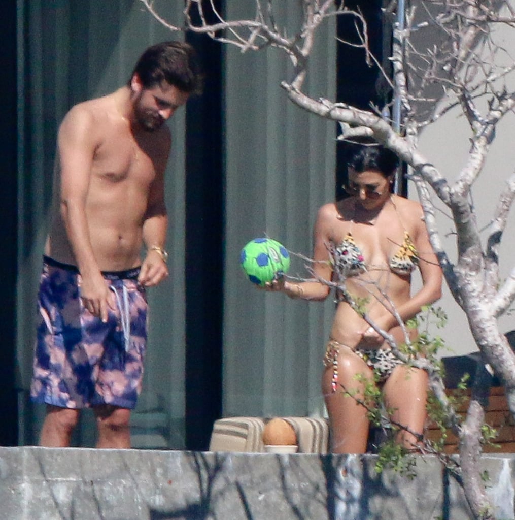 Kourtney Kardashian and Scott Disick in Mexico Nov. 2016