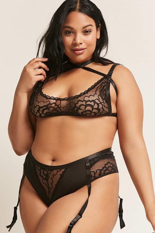 Forever 21+ Plus-Size Oh La La Cheri Bralette & Panty Set