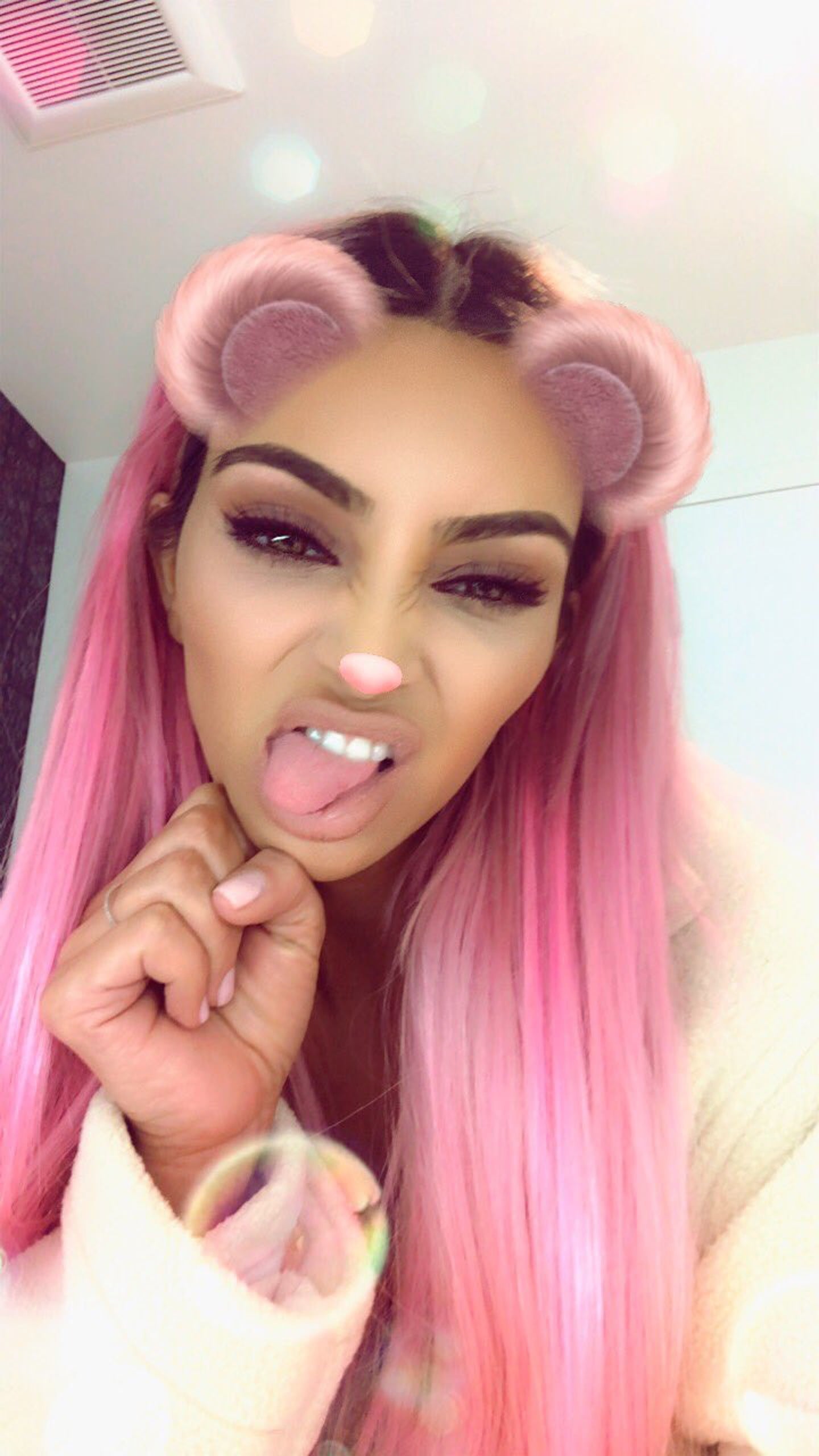 Kim Kardashian Pink Hair: Why It’s Still Shaping Hair Trends in 2026