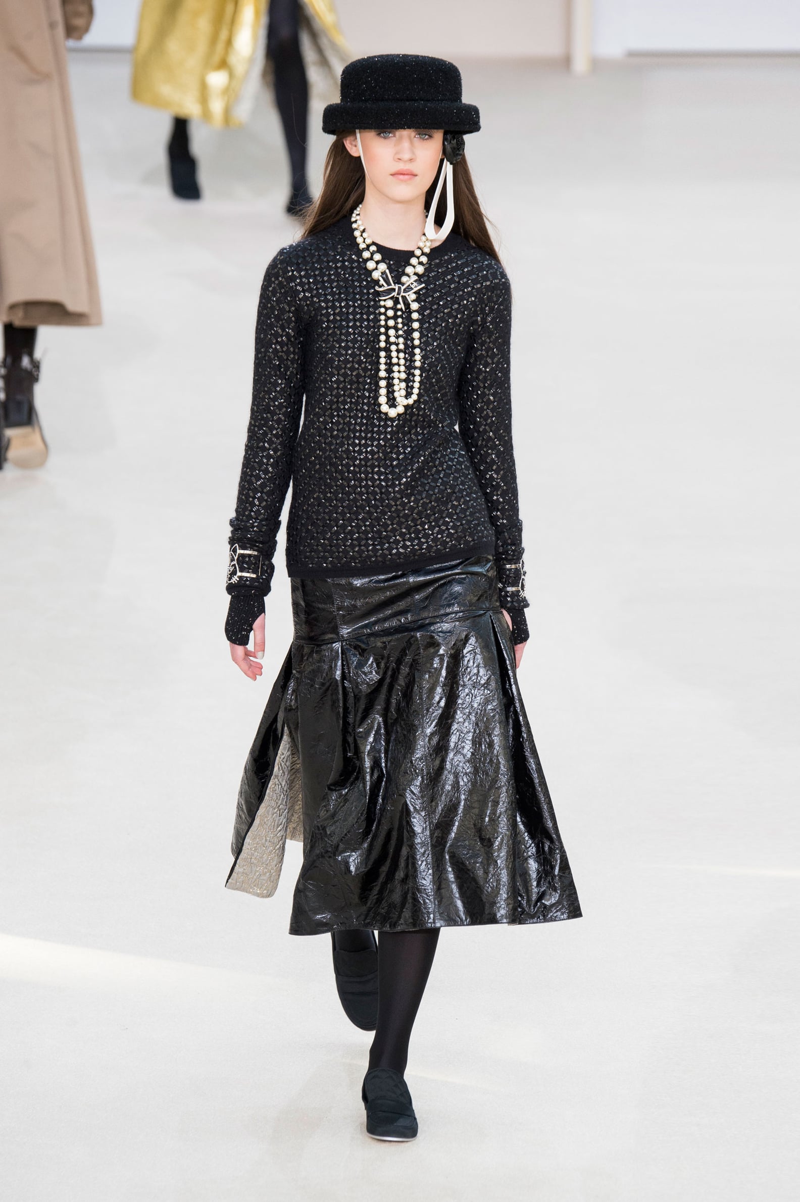 Chanel Fall 2016 Collection | PS Fashion