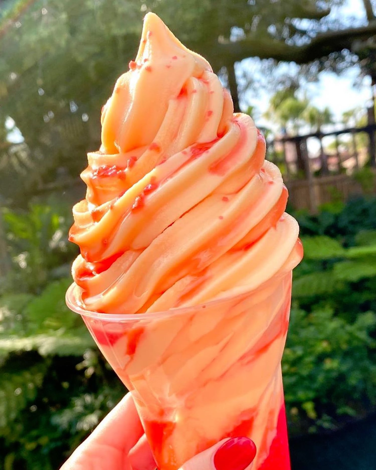 Disney's New Dole Whip Float Is Topped With Pop Rocks | PS Food