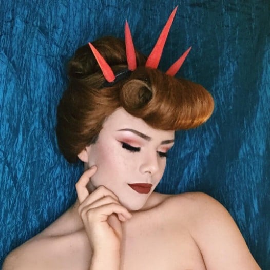 Makeup Artist Transforms Into Sisters From Little Mermaid