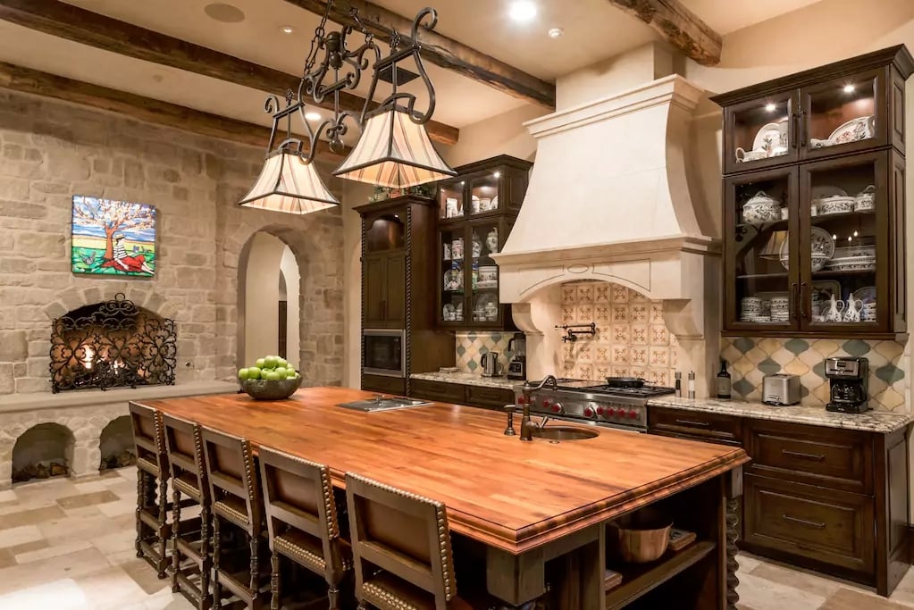 Lady Gaga's Airbnb Rental Home in Houston