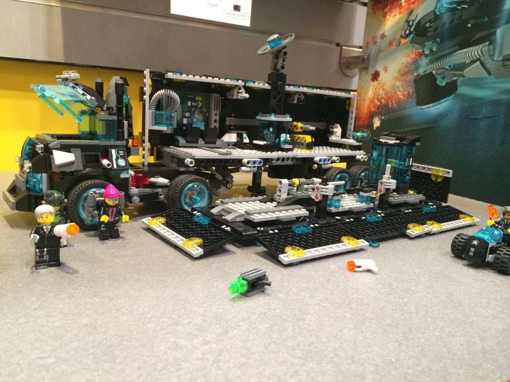 Lego Ultra Agents Mission HQ