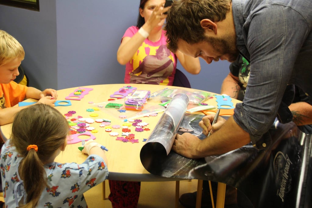 Chris Pratt Visits Our Lady of the Lake Children's Hospital