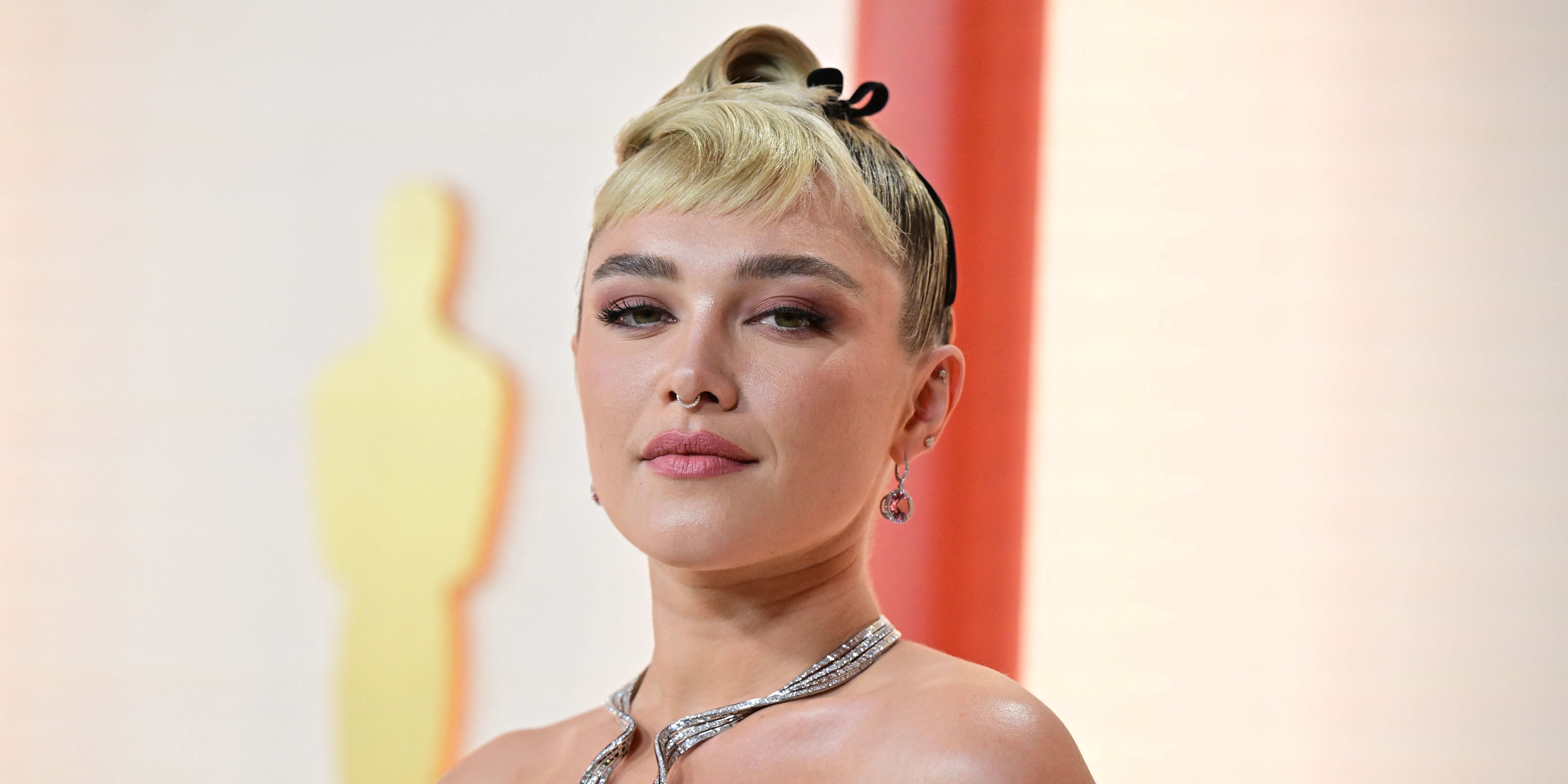 Florence Pugh&rsquo;s Faux Bangs at the Oscars 2023 | PS Beauty