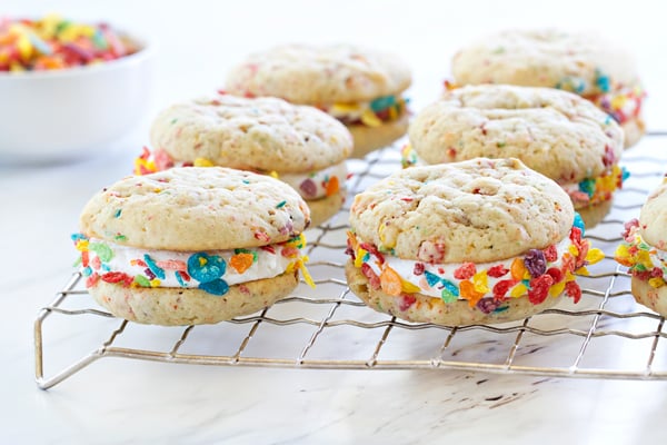 Fruity Pebbles Whoopie Pies