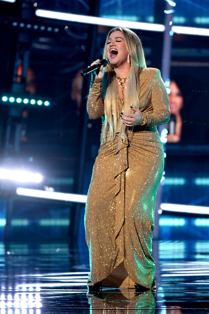 Kelly Clarkson at the 2020 Billboard Music Awards
