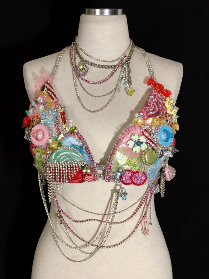 get up close with nicki minaj s wild pregnancy reveal bra popsugar fashion