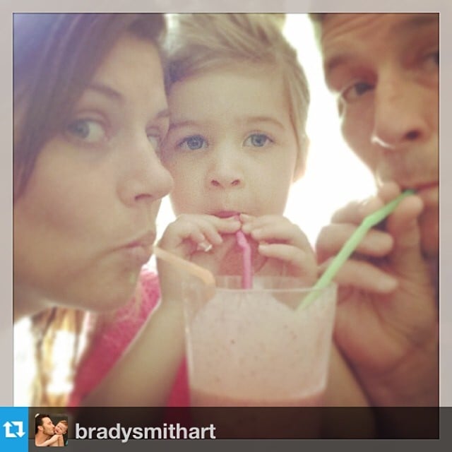 Tiffani Thiessen, Harper Smith, and Brady Smith all enjoyed sipping a smoothie together.
Source: Instagram user tathiessen