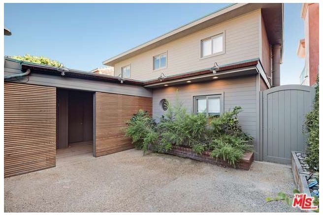 Leonardo DiCaprio Sells Malibu House For Big Profit