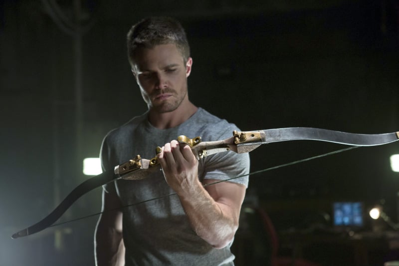 Stephen Amell Pictures on Arrow