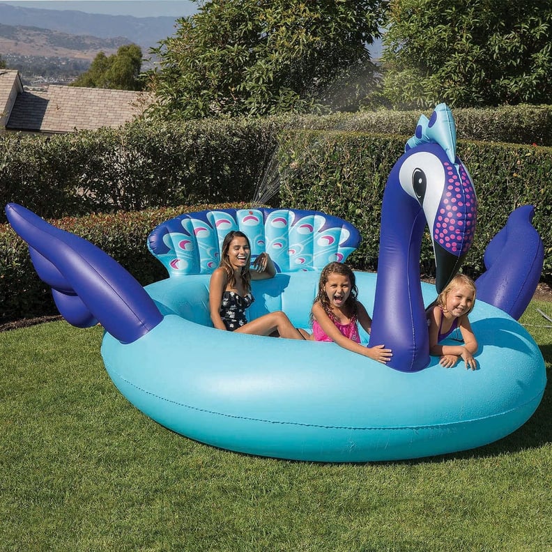 Sun Pleasures Peacock Sprayer Pool