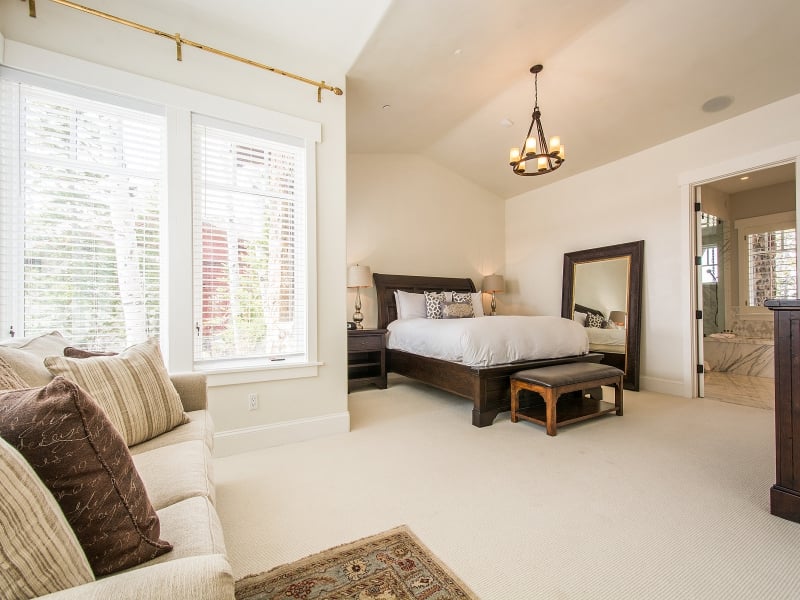 Nina Dobrev's Park City, UT, Airbnb Cabin