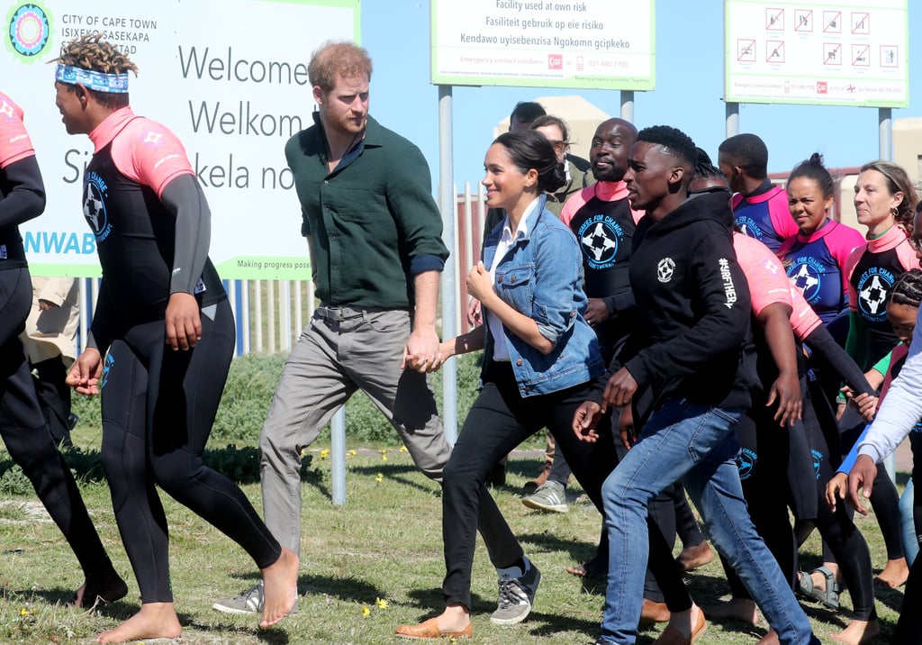 Meghan Markle and Prince Harry Kissing in Cape Town Pictures