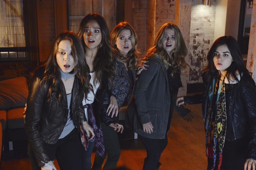 Who is it? Ezra? Mrs. DiLaurentis? Whoever's after the girls, they better start running.
Source: ABC Family