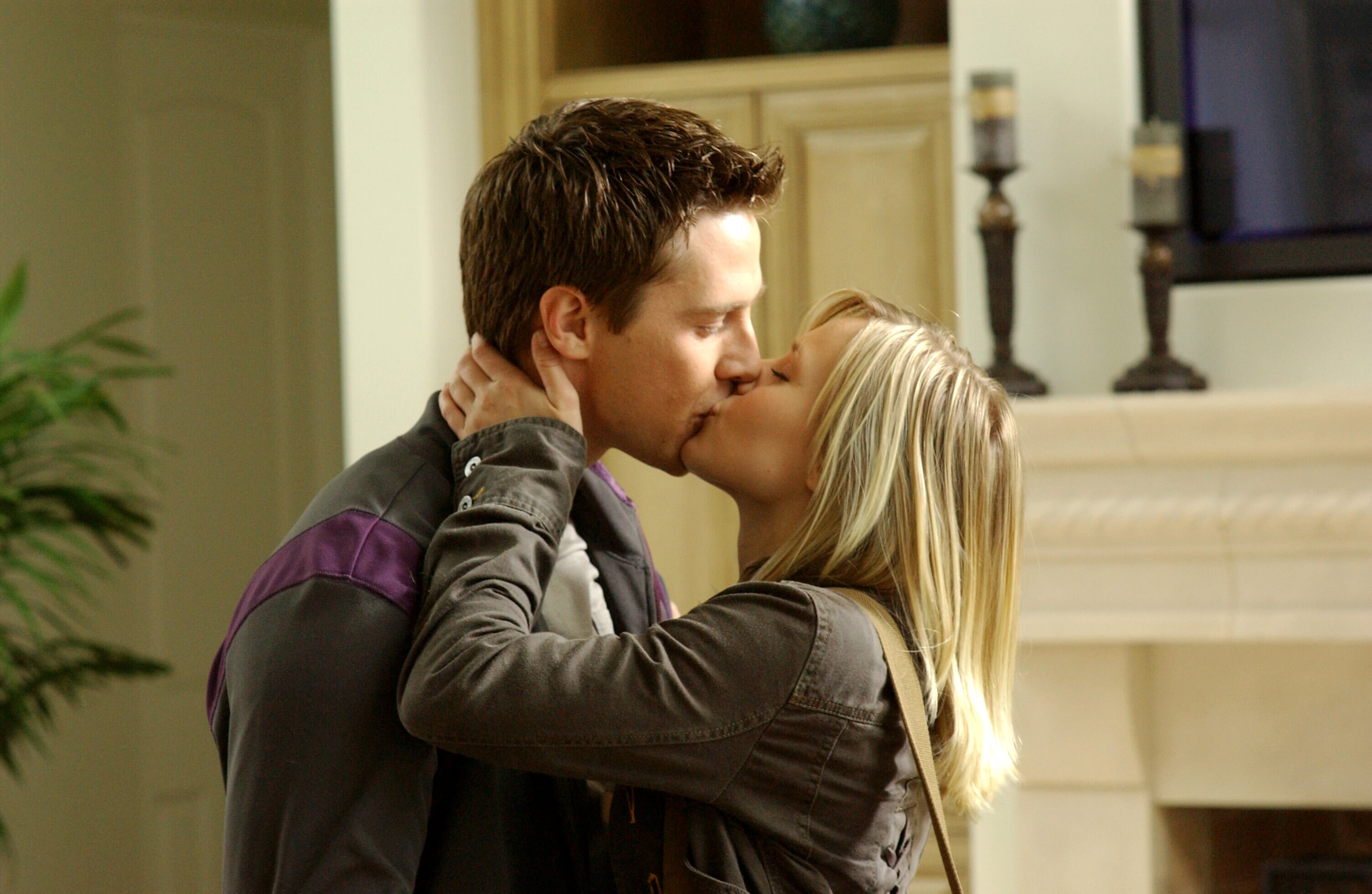 15 of TV's Most Memorable First Kisses