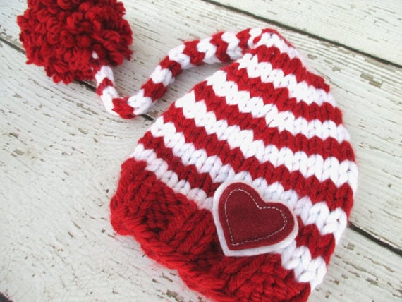 red-and-white knit hat