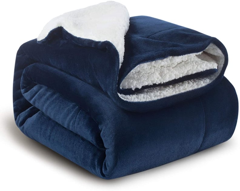 Bedsure Sherpa Fleece Blanket Throw