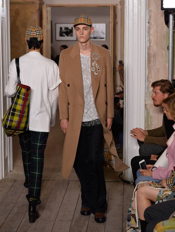 Burberry handbags sale fall 2017