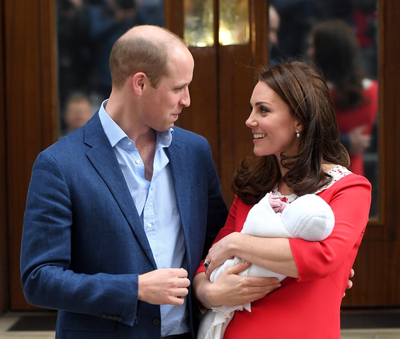 LONDON, ENGLAND - APRIL 23:  Catherine, Duchess of Cambridge and Prince William, Duke of Cambridge depart the Lindo Wing with their newborn son at St Mary's Hospital on April 23, 2018 in London, England. The Duchess safely delivered a boy at 11:01 am, wei