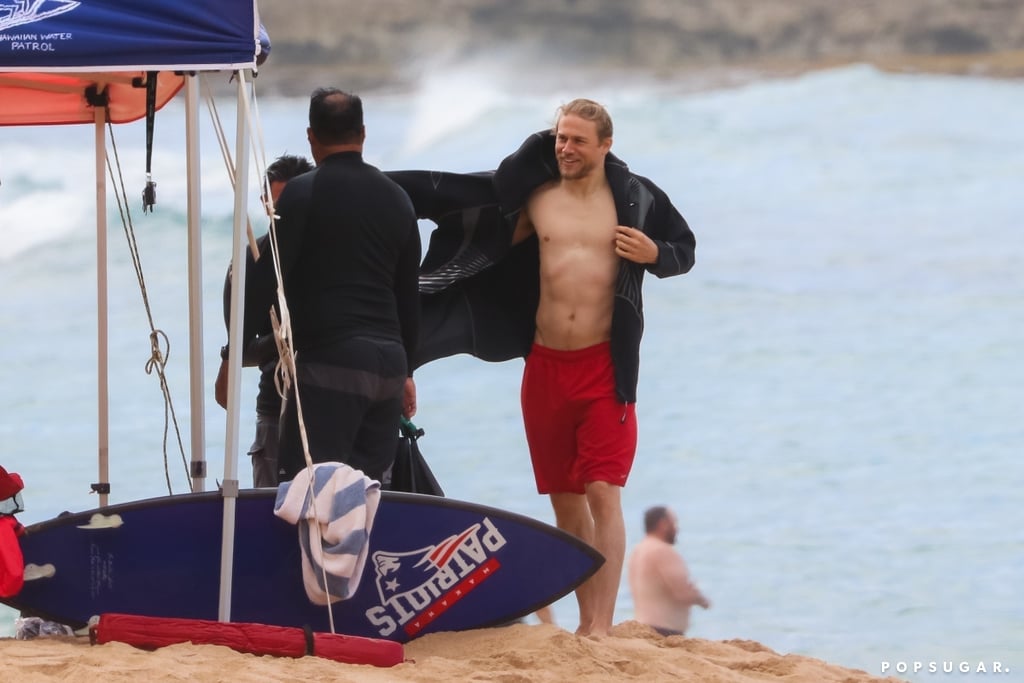 Shirtless-Charlie-Hunnam-Hawaii-Pictures