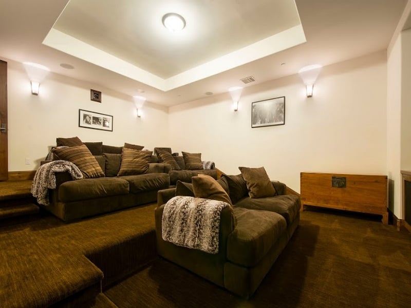 Nina Dobrev's Park City, UT, Airbnb Cabin