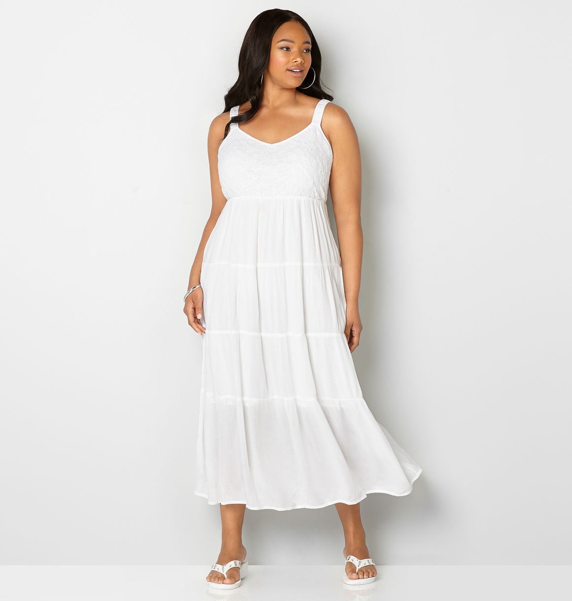 Angelina Jolie s White Summer Dress POPSUGAR Fashion