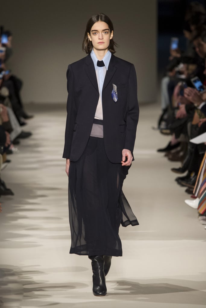 Victoria Beckham Fall 2017 Runway