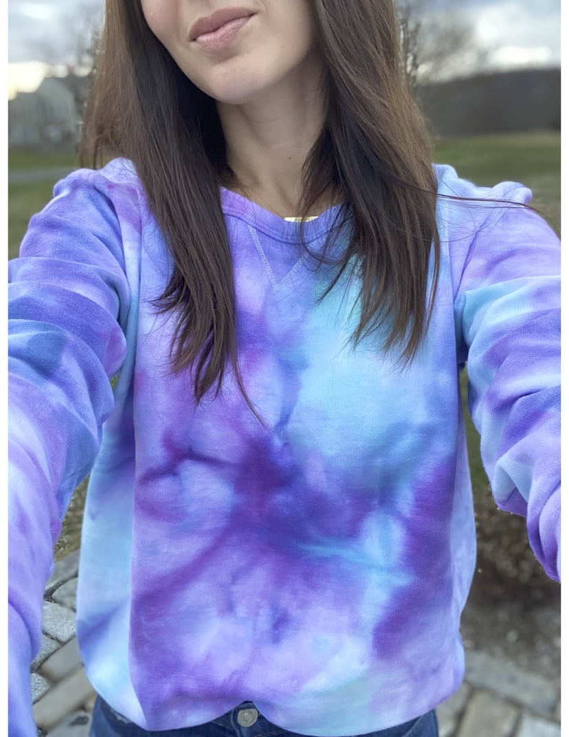 How to Tie Dye - Tie Dye Ideas for Hoodies, Shirts, Shorts, Socks, and More