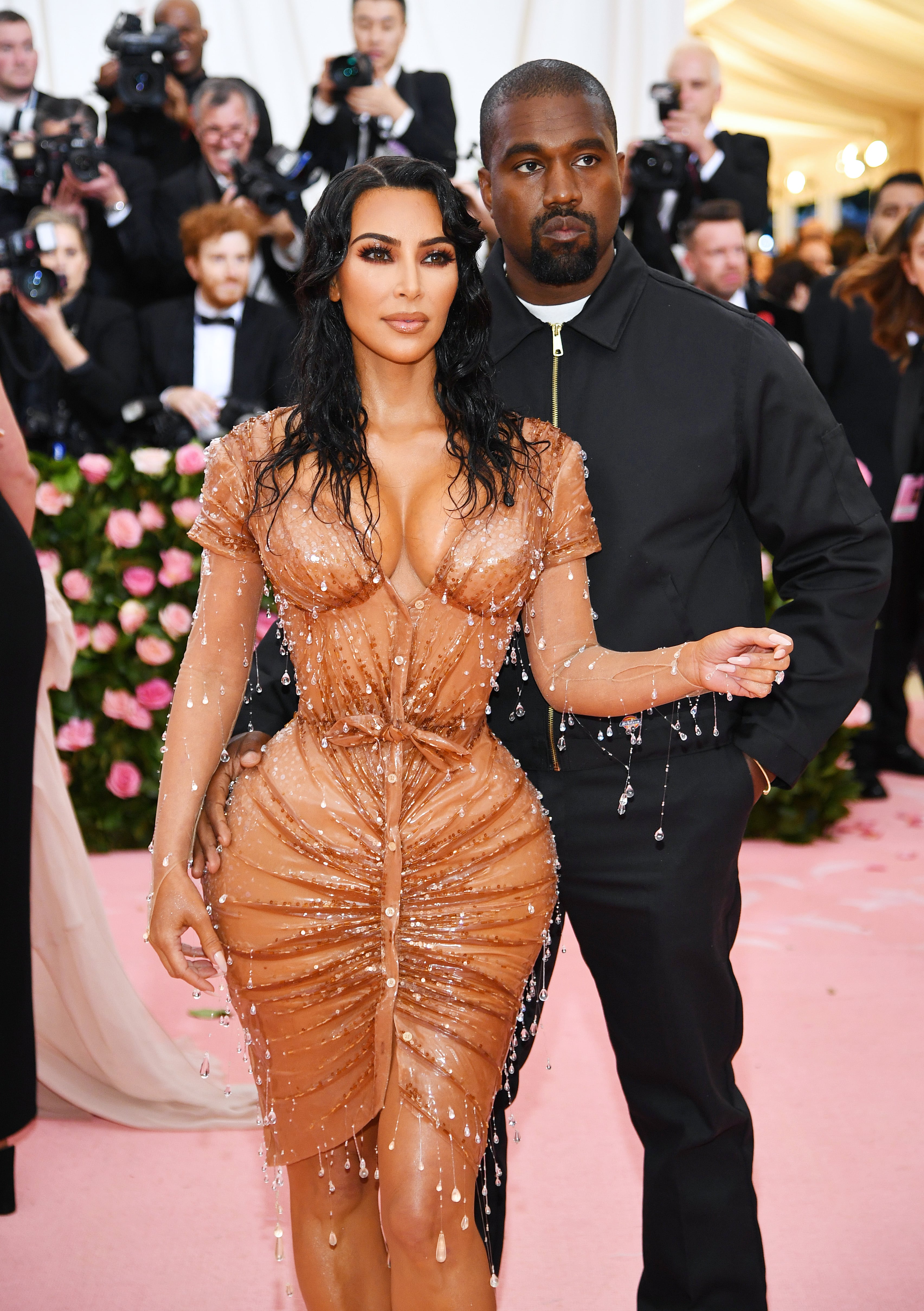 Kim kardashian sales carpet dress